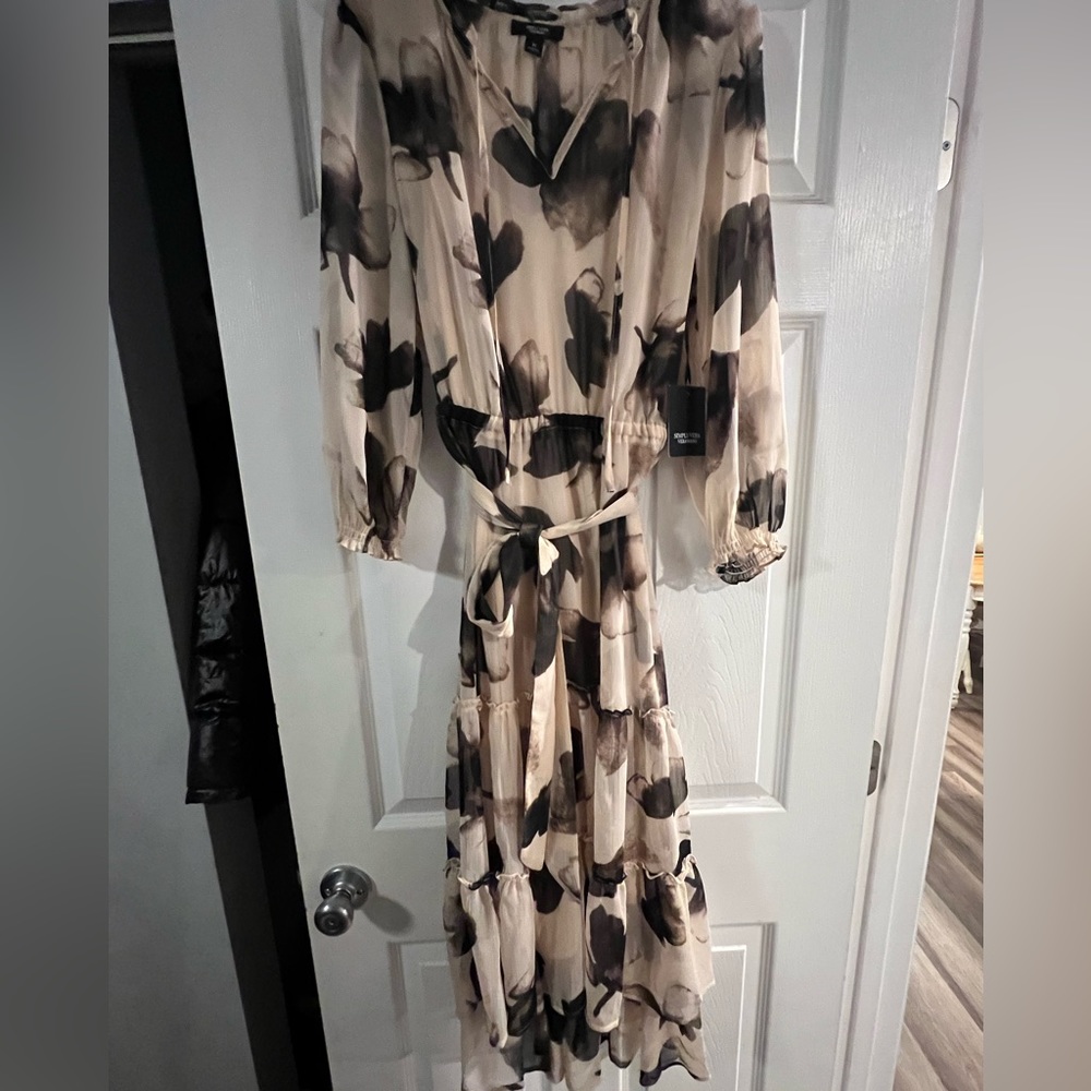 Simply Vera Dress